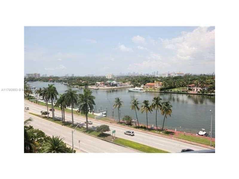 A11780993 — Miami Beach — 4