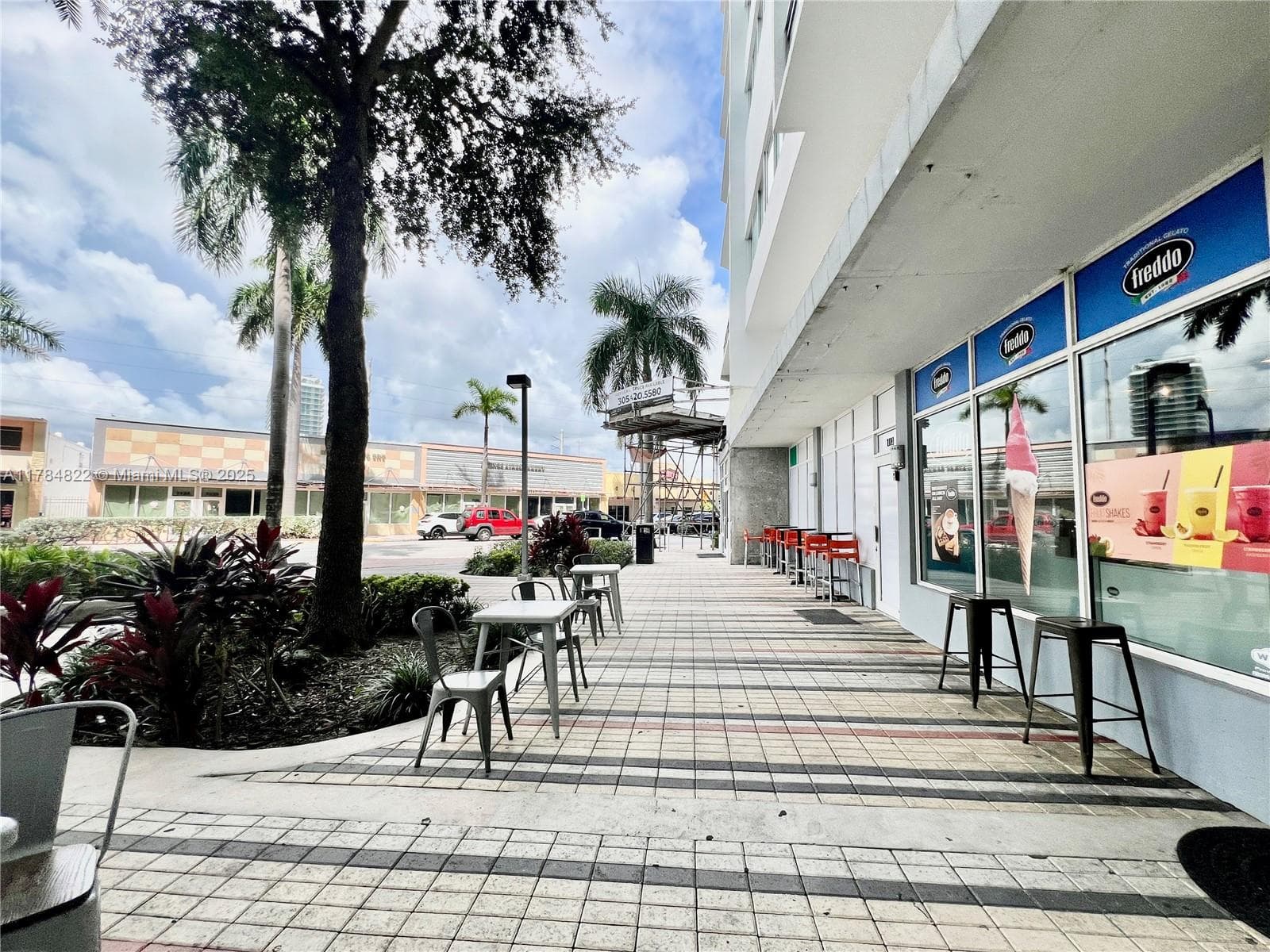 A11784822 — Miami Beach — 7