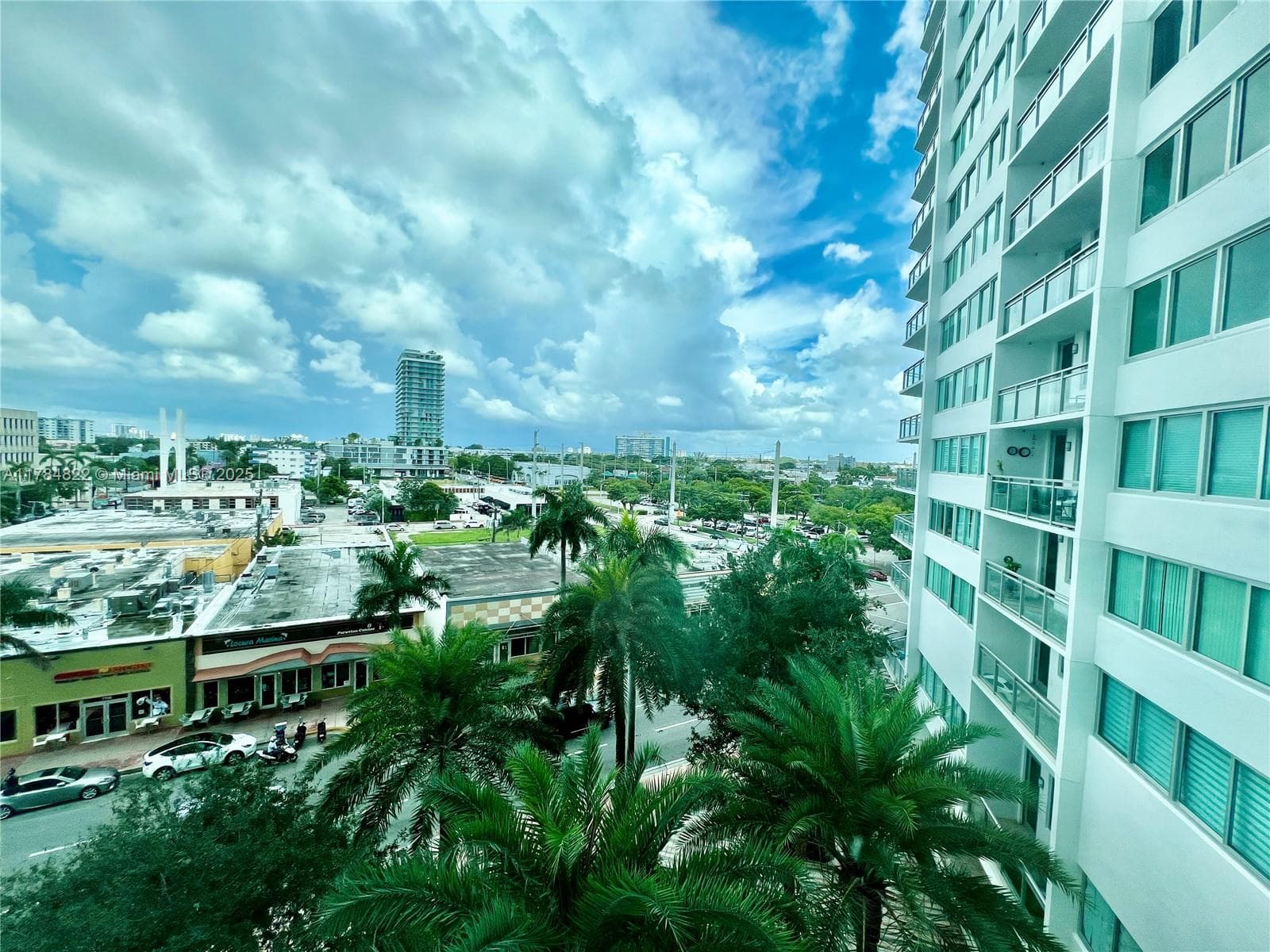 A11784822 — Miami Beach — 29