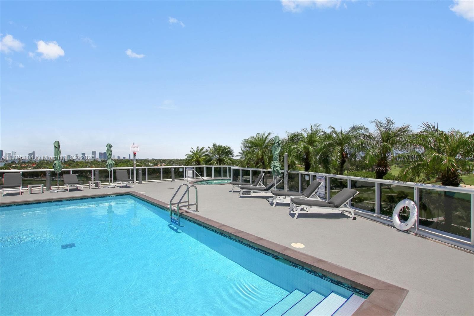 A11785104 — Miami Beach — 12