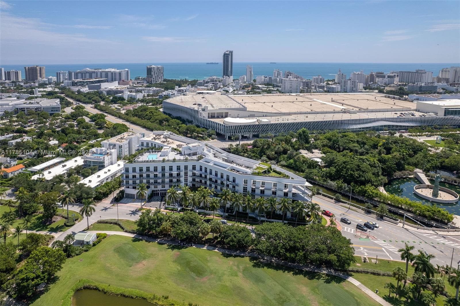 A11785104 — Miami Beach — 28