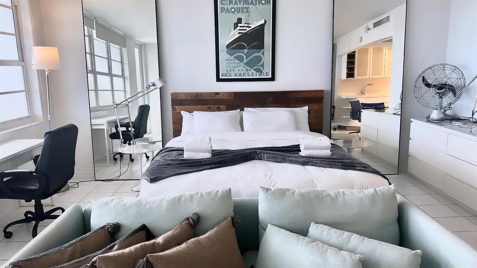 F10498694 — Miami Beach — 2