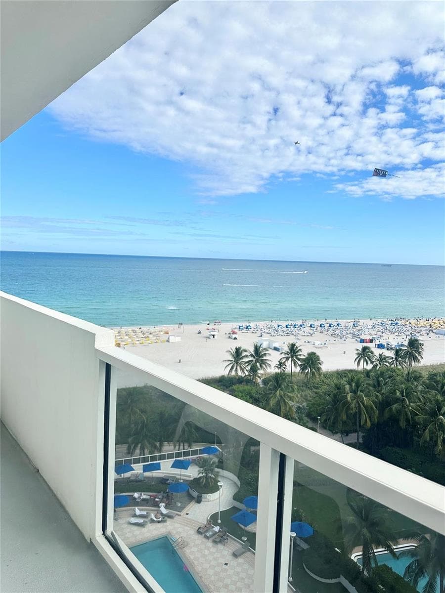 F10498694 — Miami Beach — 3