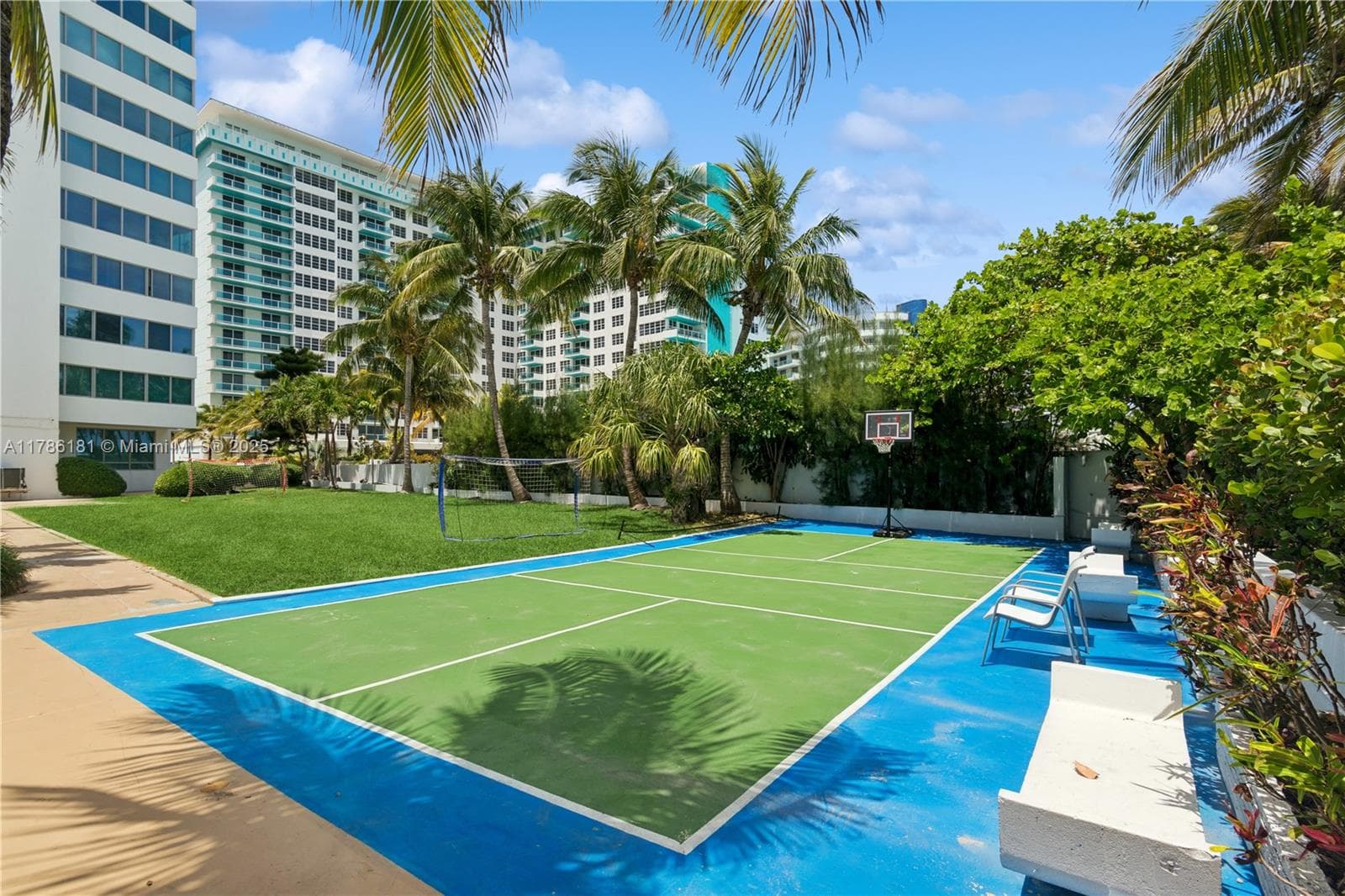 A11786181 — Miami Beach — 15
