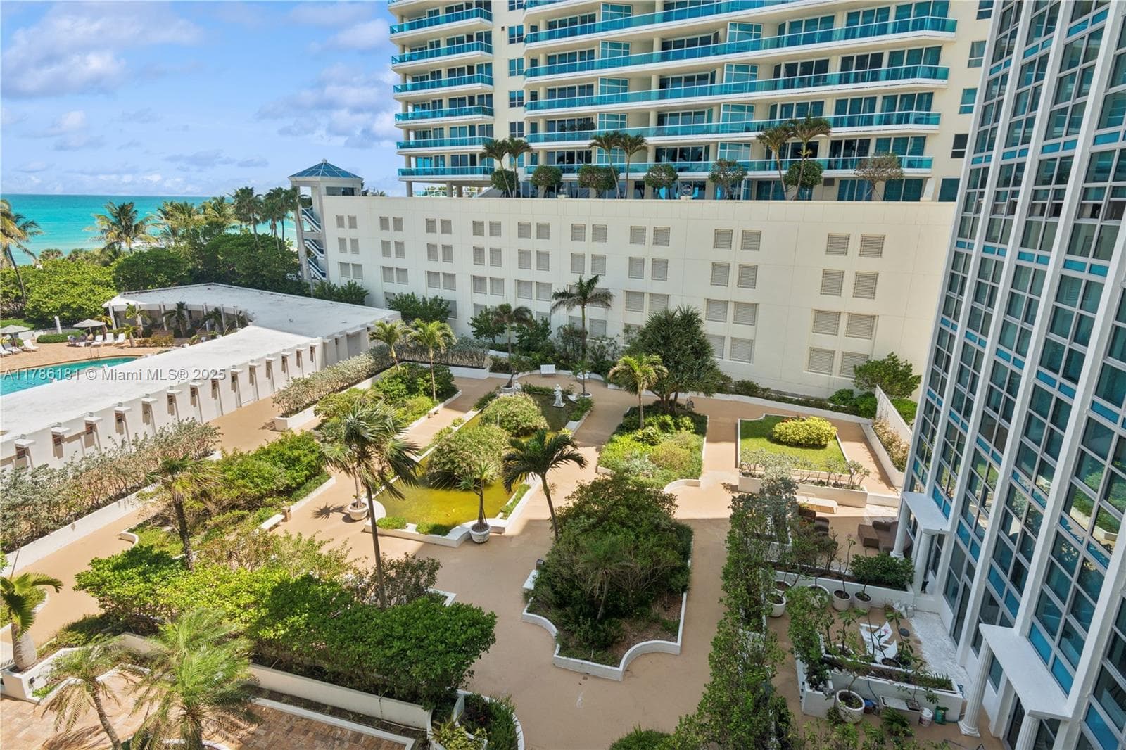A11786181 — Miami Beach — 11