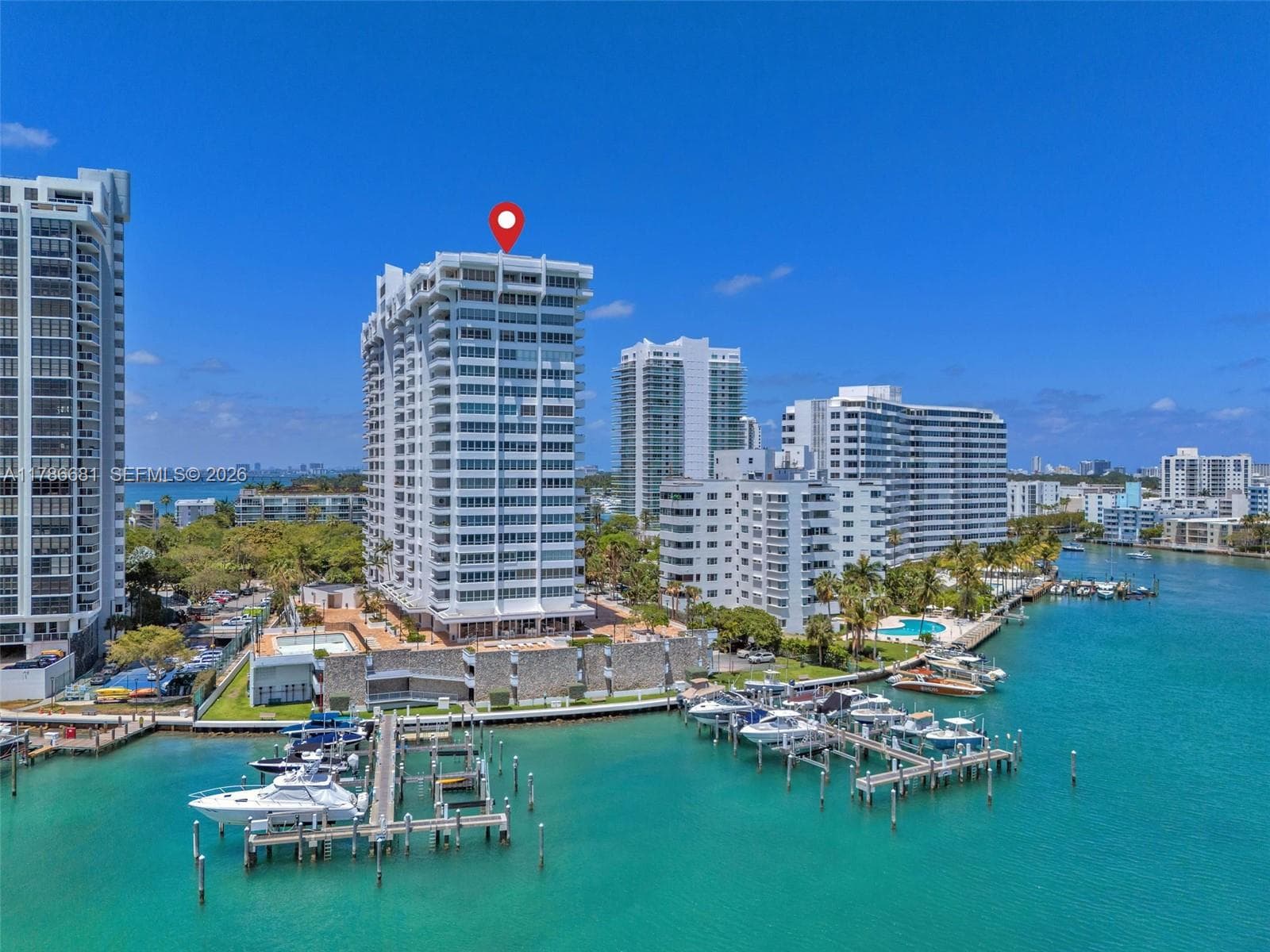 A11786681 — Miami Beach — 23