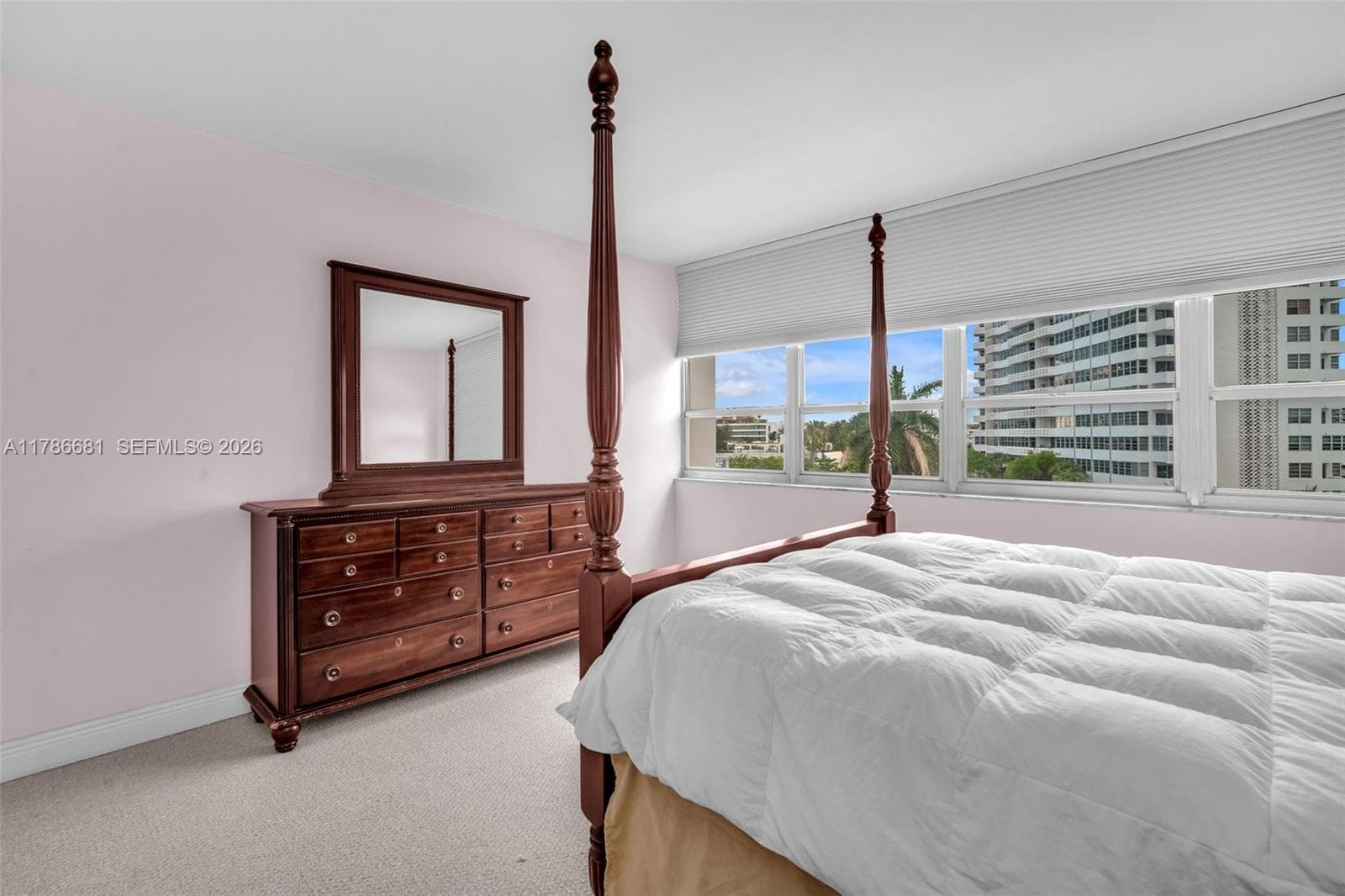 A11786681 — Miami Beach — 13