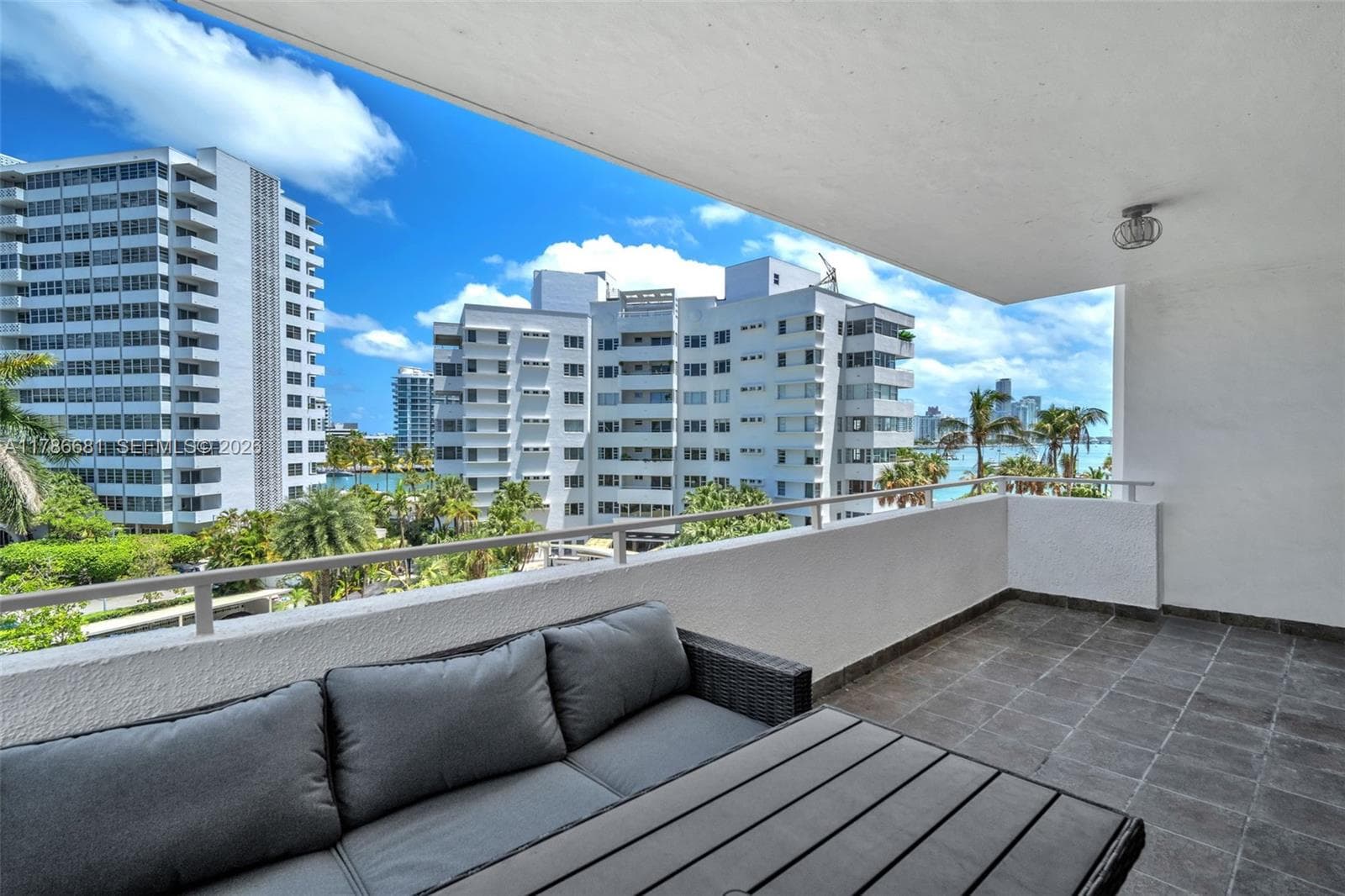 A11786681 — Miami Beach — 14