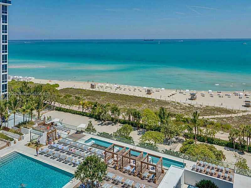 A11787226 — Miami Beach — 34