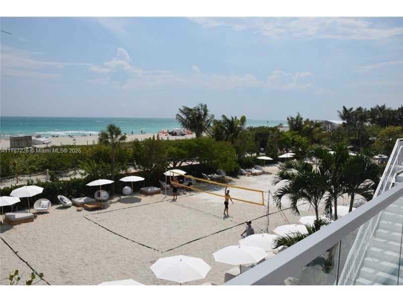 A11787226 — Miami Beach — 38