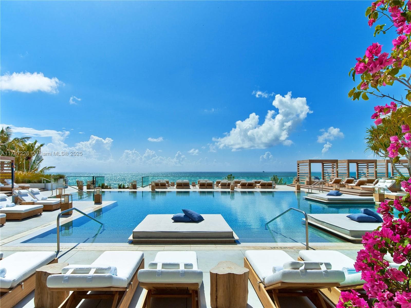 A11787226 — Miami Beach — 39