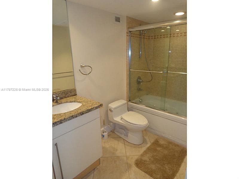 A11787226 — Miami Beach — 21