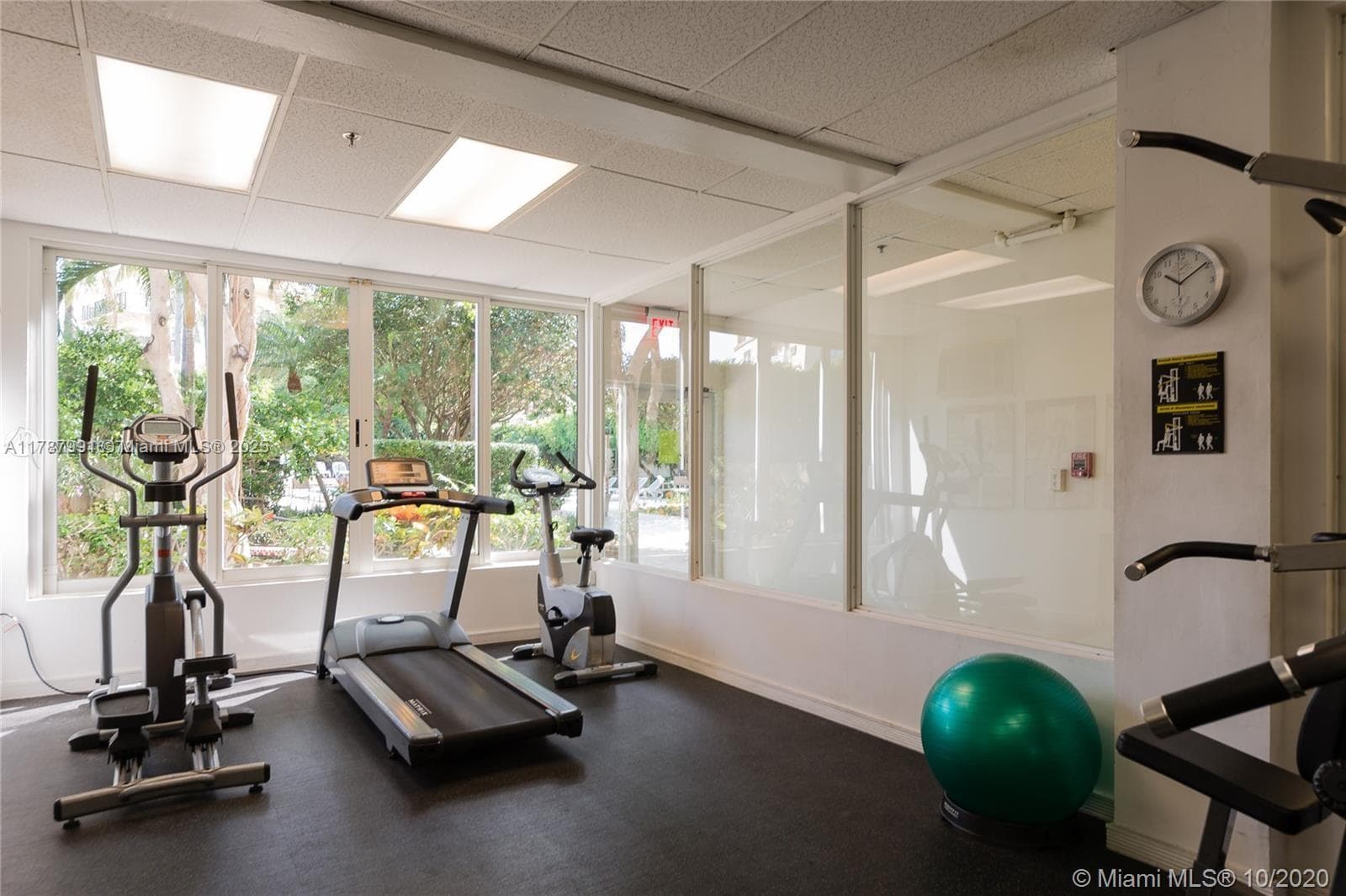 A11787991 — Miami Beach — 12