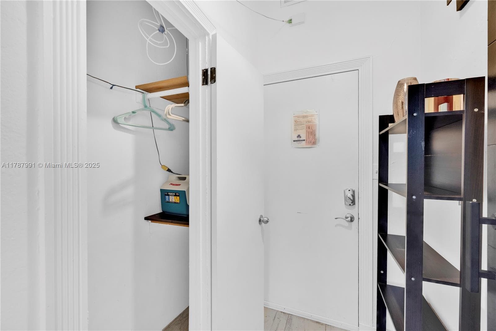 A11787991 — Miami Beach — 5