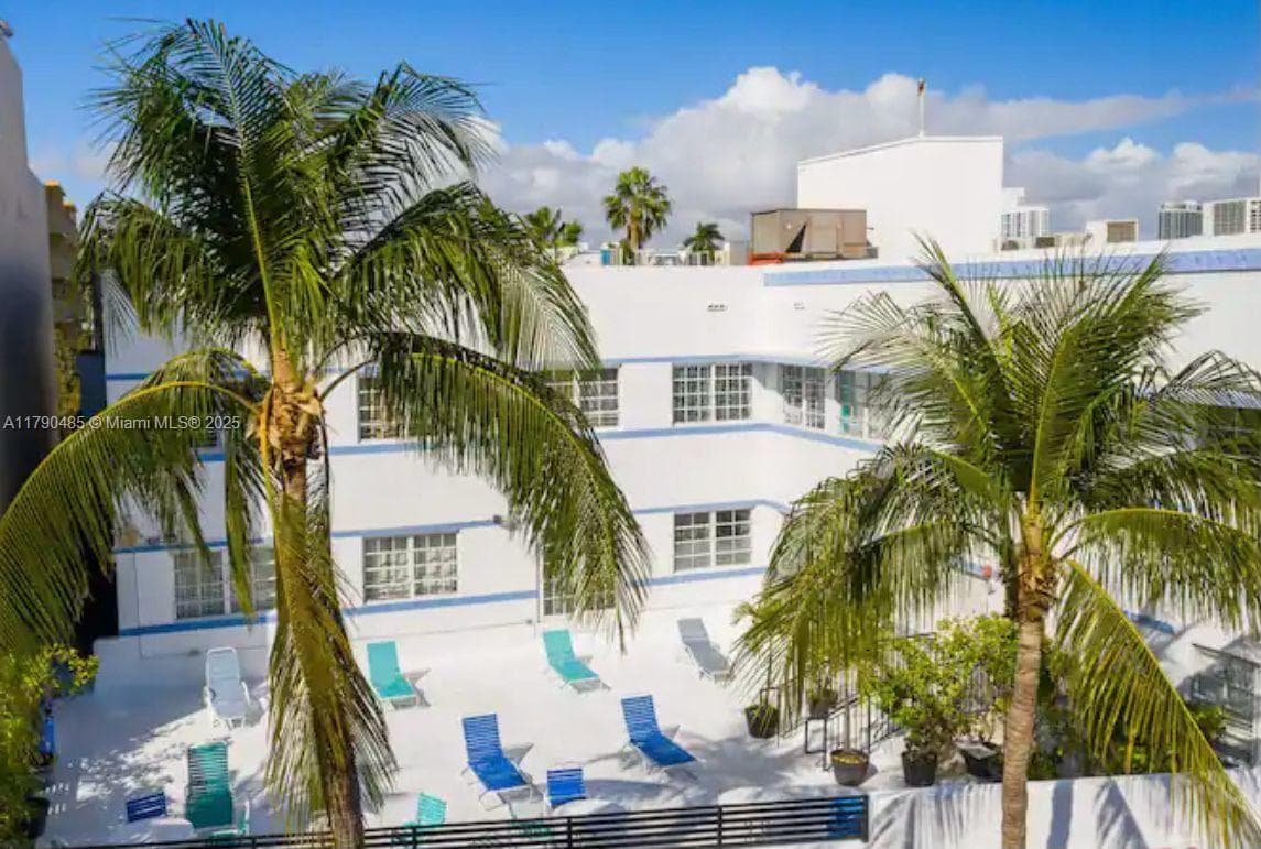 A11790485 — Miami Beach — 2
