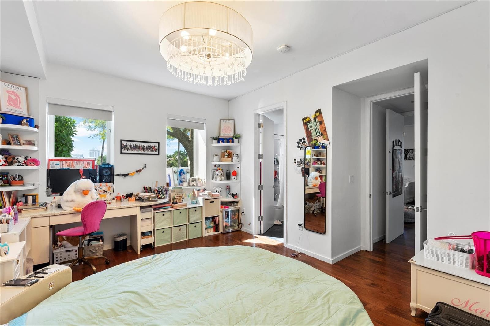 F10499919 — Miami Beach — 46