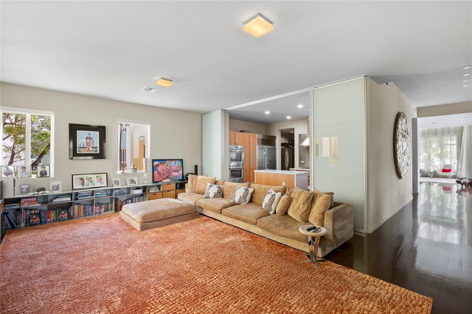 F10499919 — Miami Beach — 17