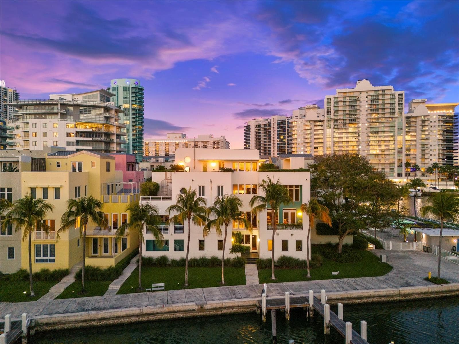 F10499919 — Miami Beach — 84
