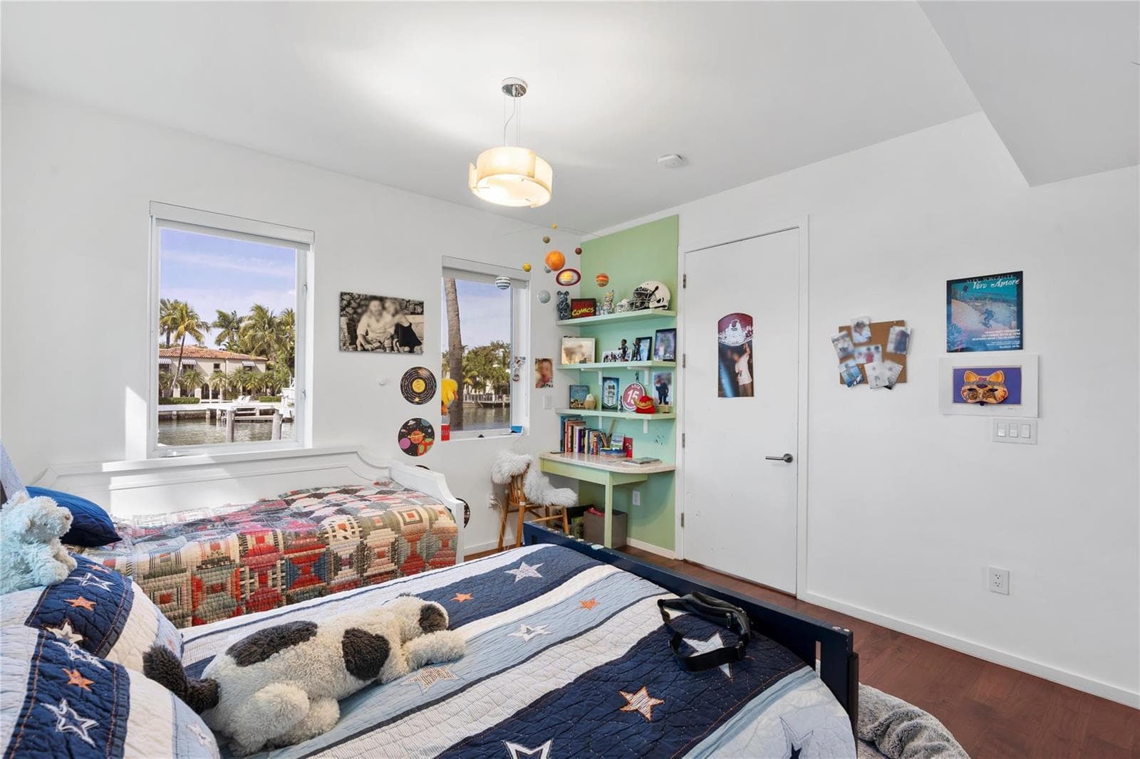F10499919 — Miami Beach — 55
