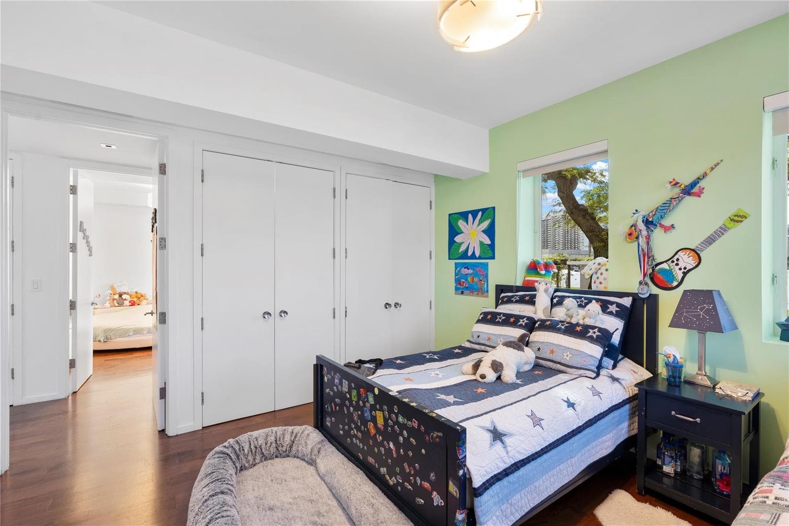 F10499919 — Miami Beach — 54