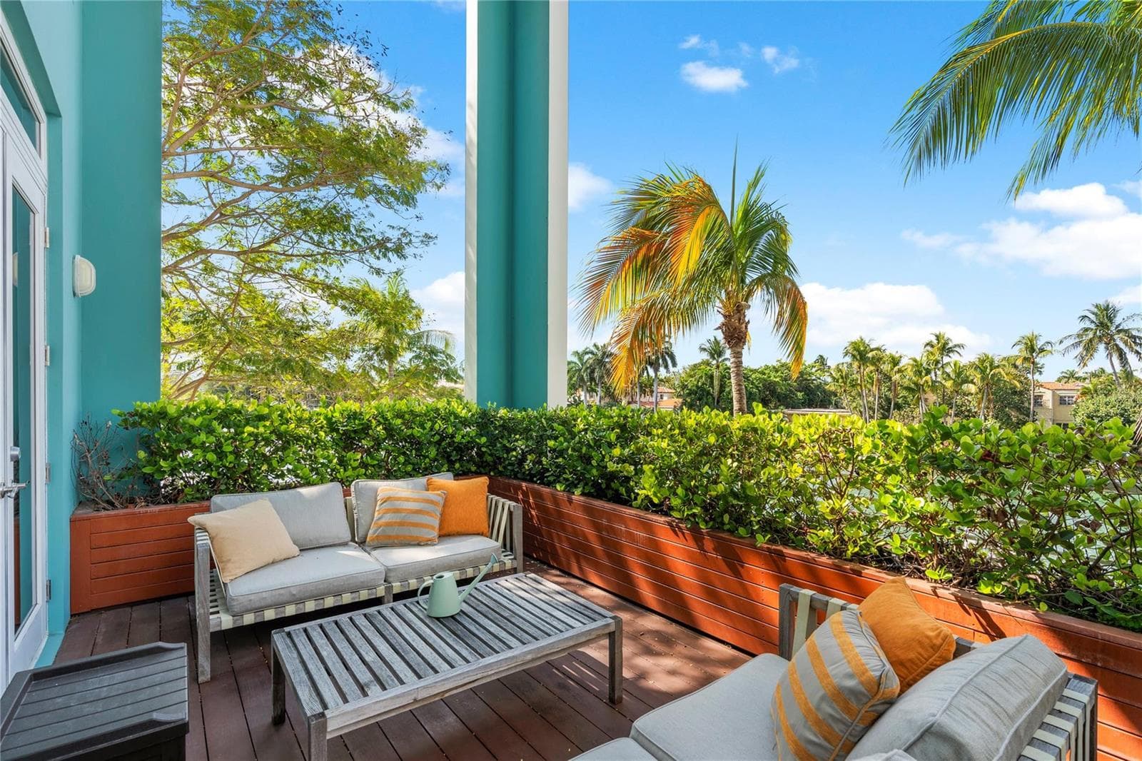 F10499919 — Miami Beach — 4