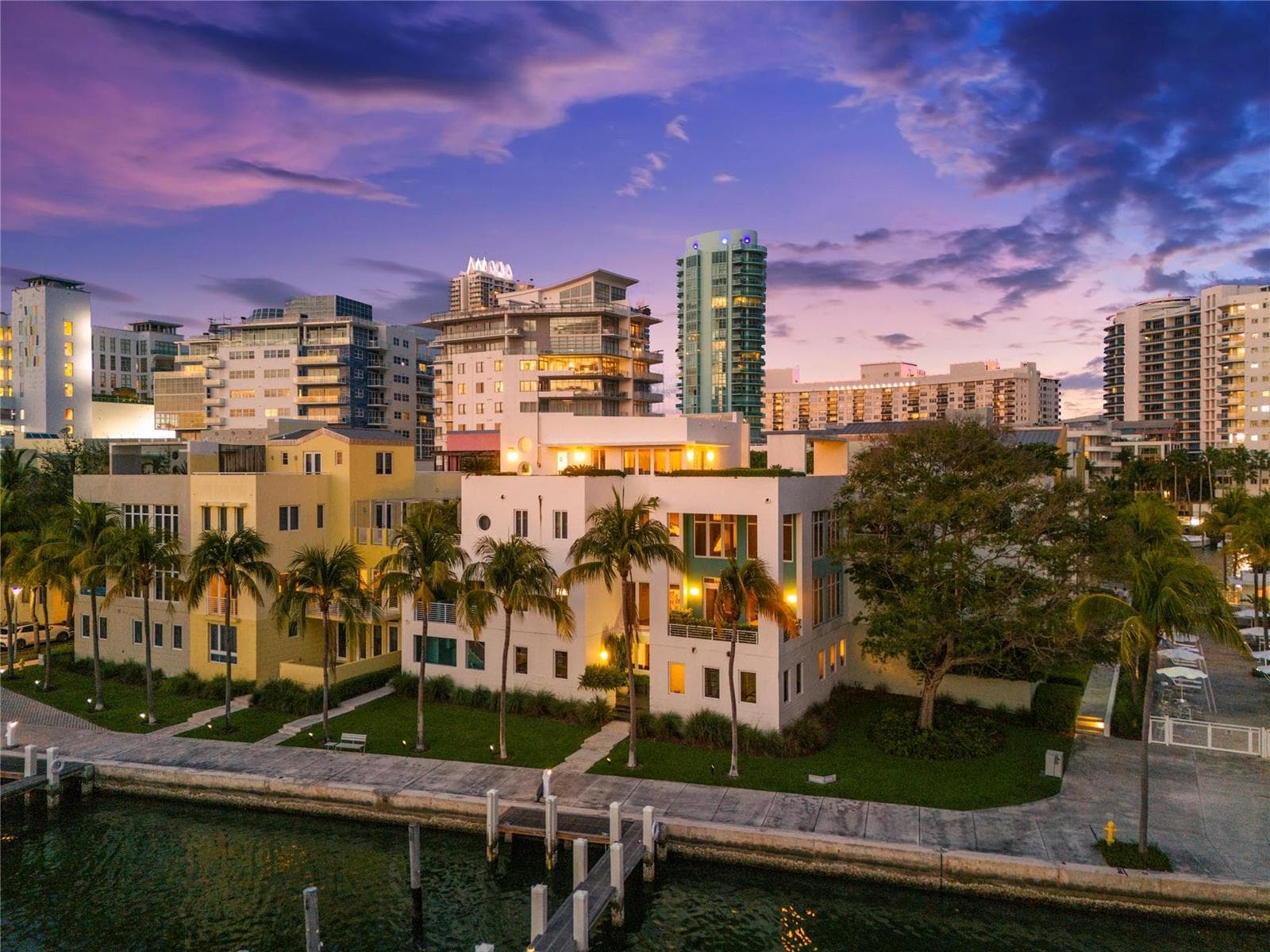 F10499919 — Miami Beach — 85