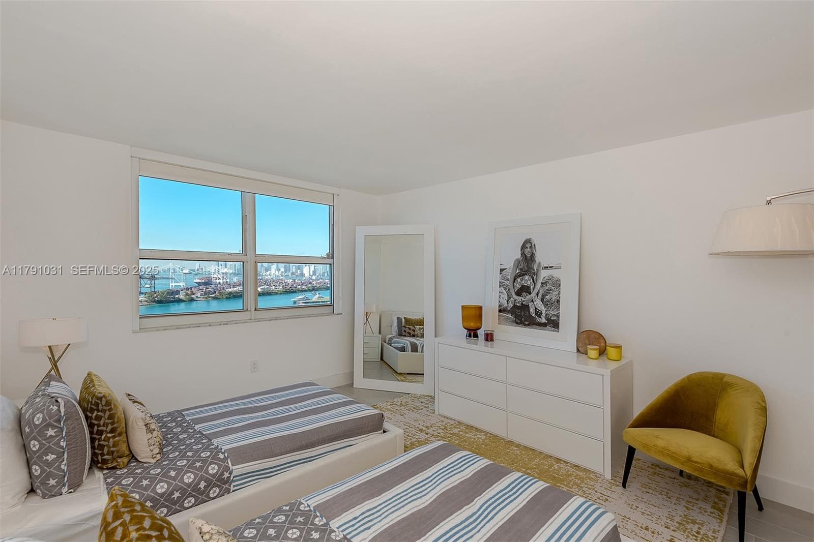 A11791031 — Miami Beach — 18