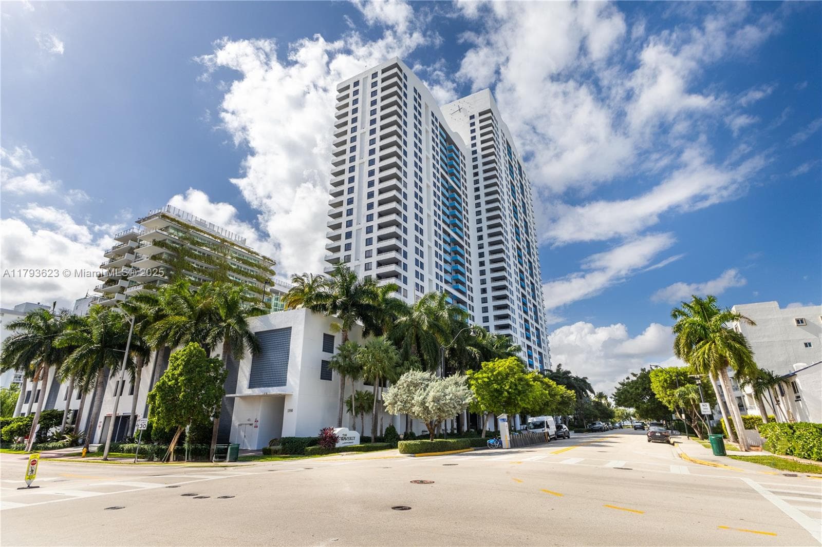 A11793623 — Miami Beach — 34