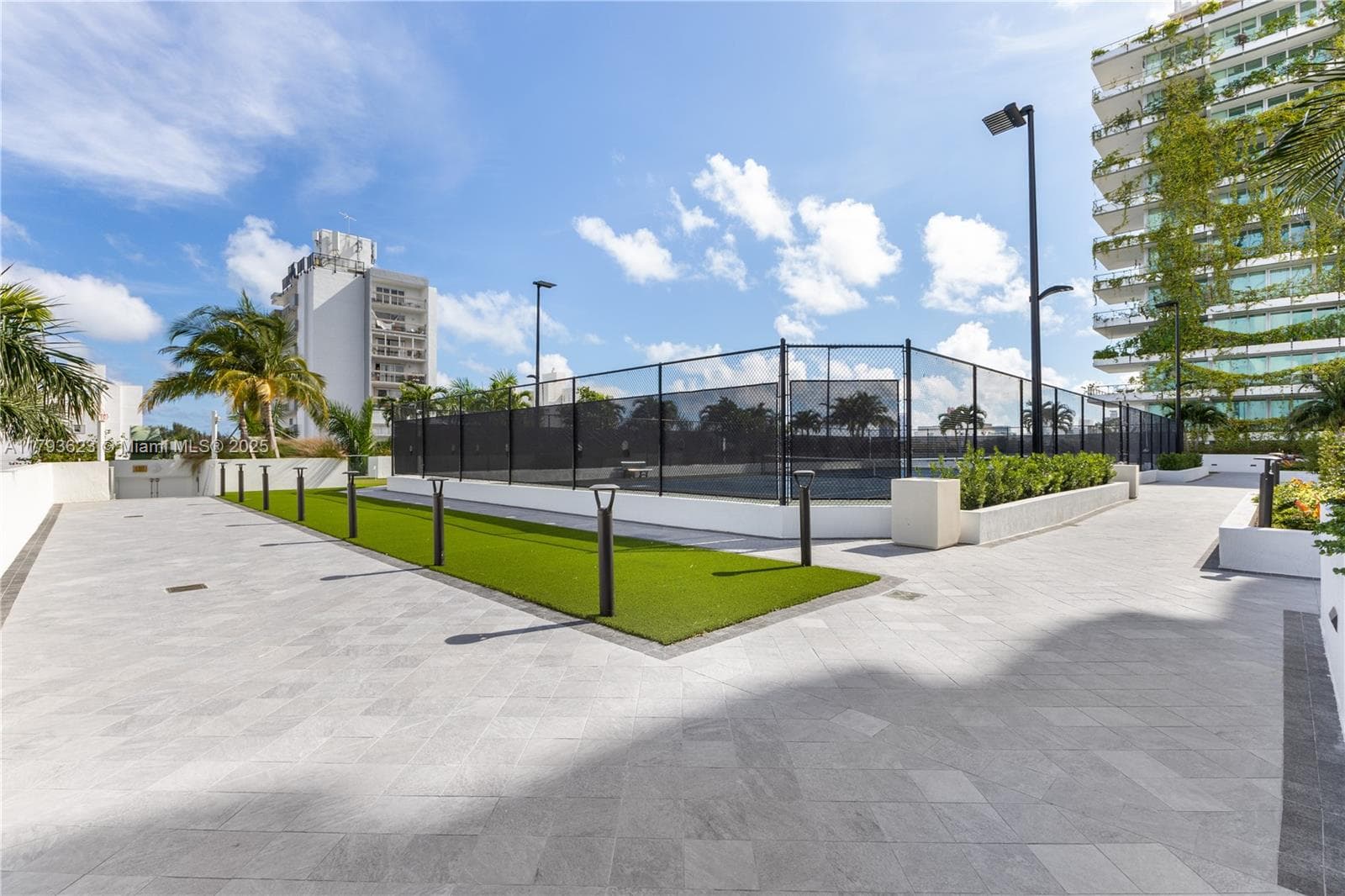 A11793623 — Miami Beach — 25