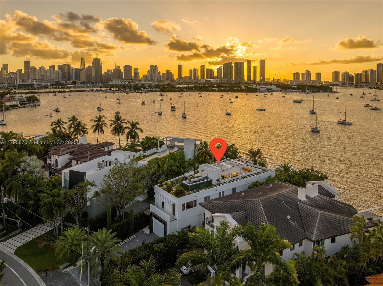 A11795876 — Miami Beach — 89