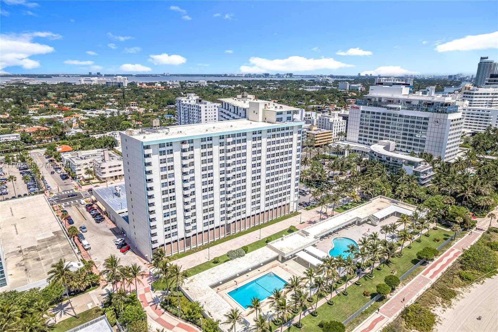 A11795985 — Miami Beach — 39