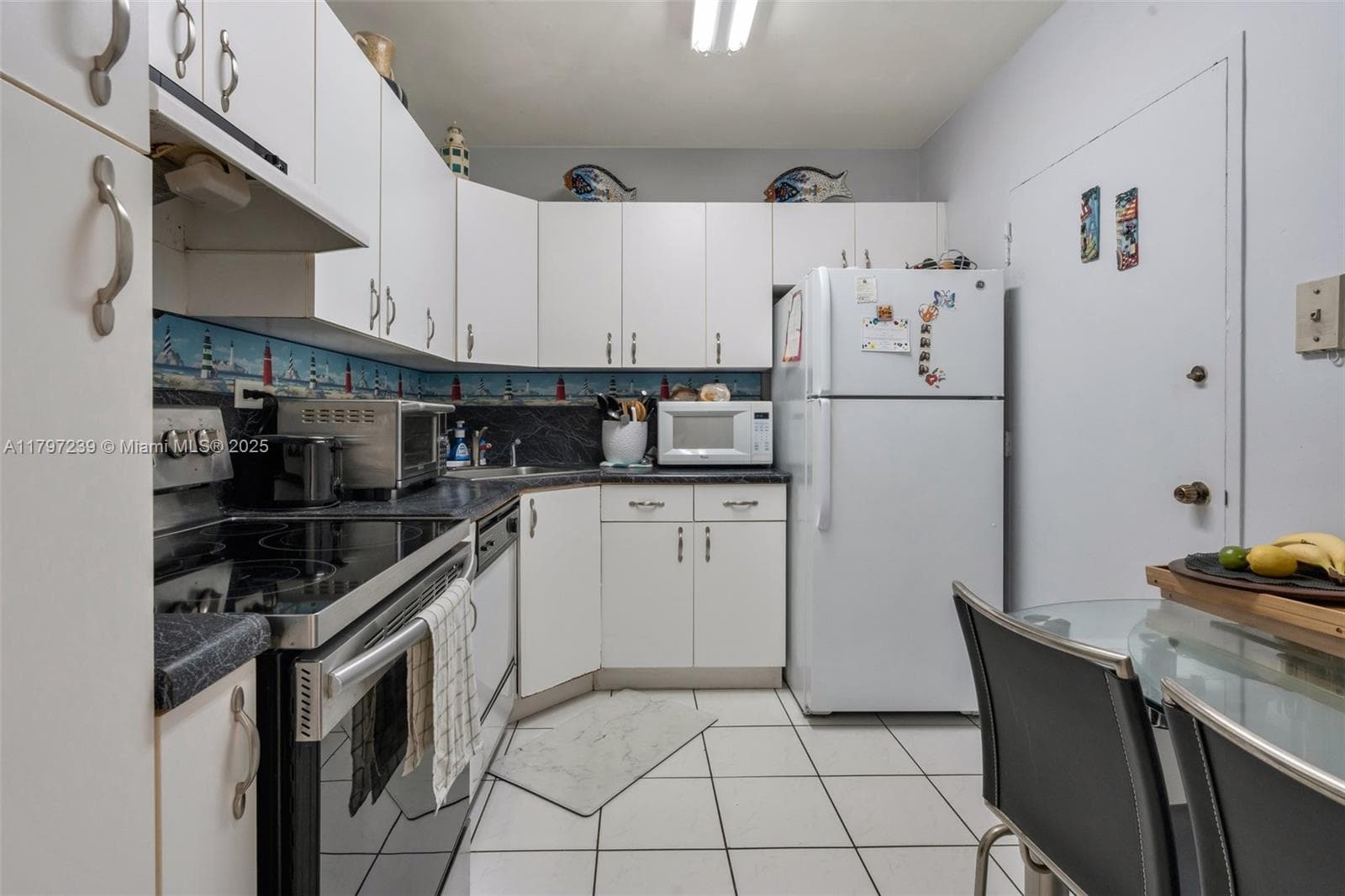 A11797239 — Miami Beach — 13