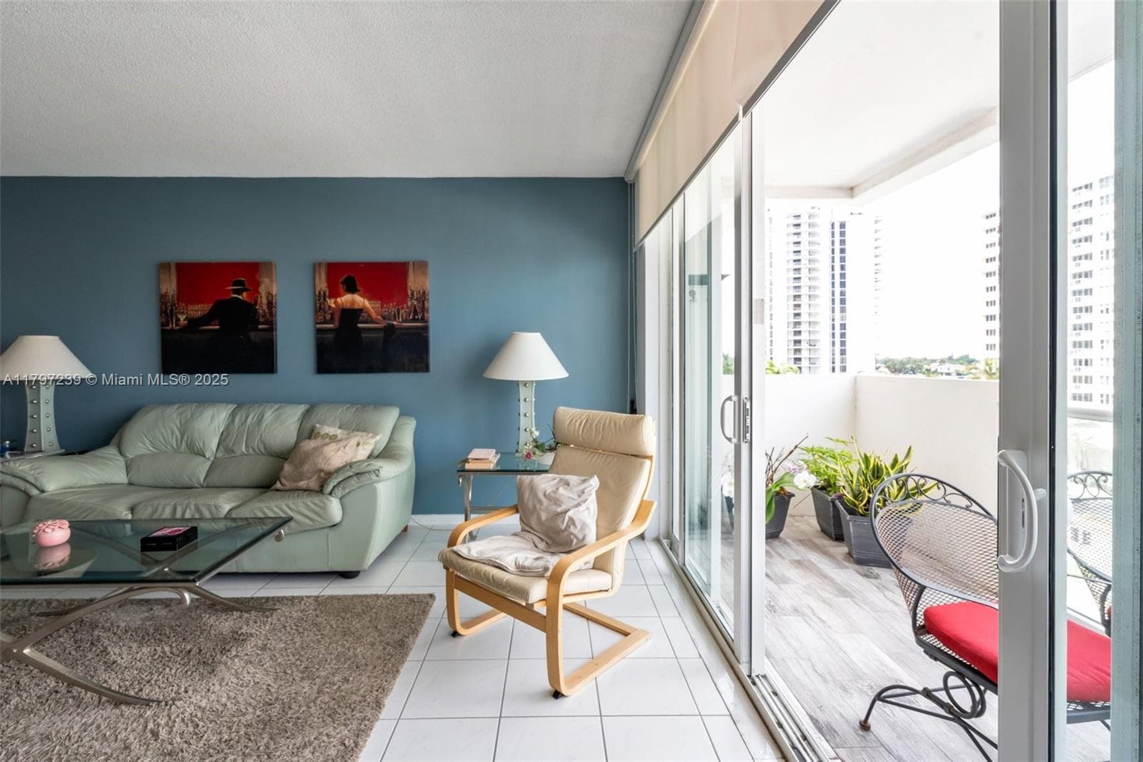 A11797239 — Miami Beach — 8