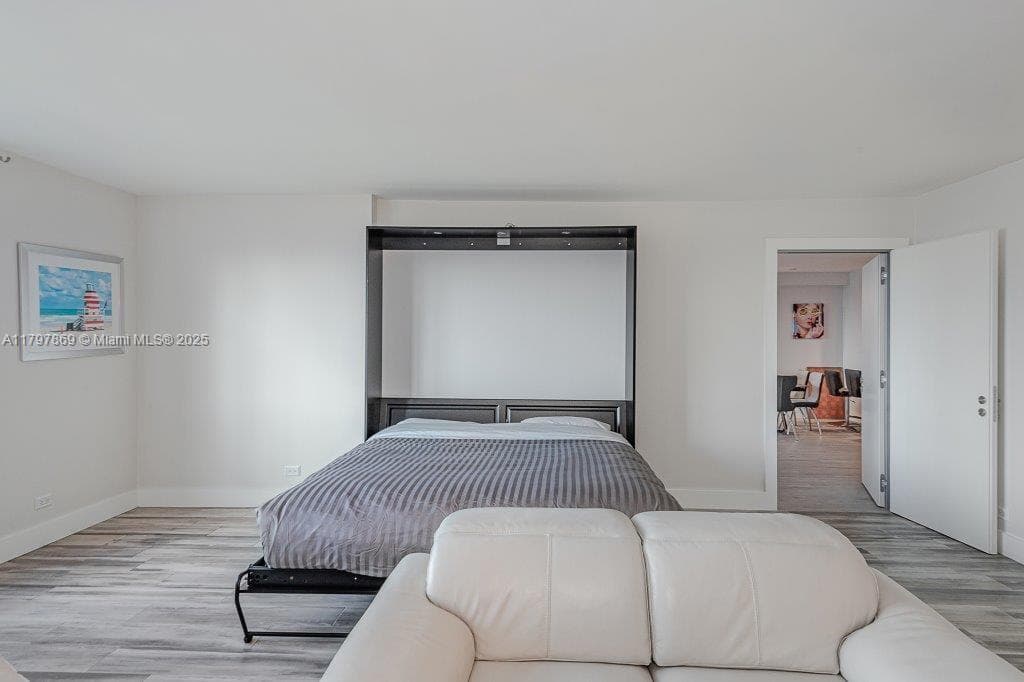 A11797869 — Miami Beach — 17