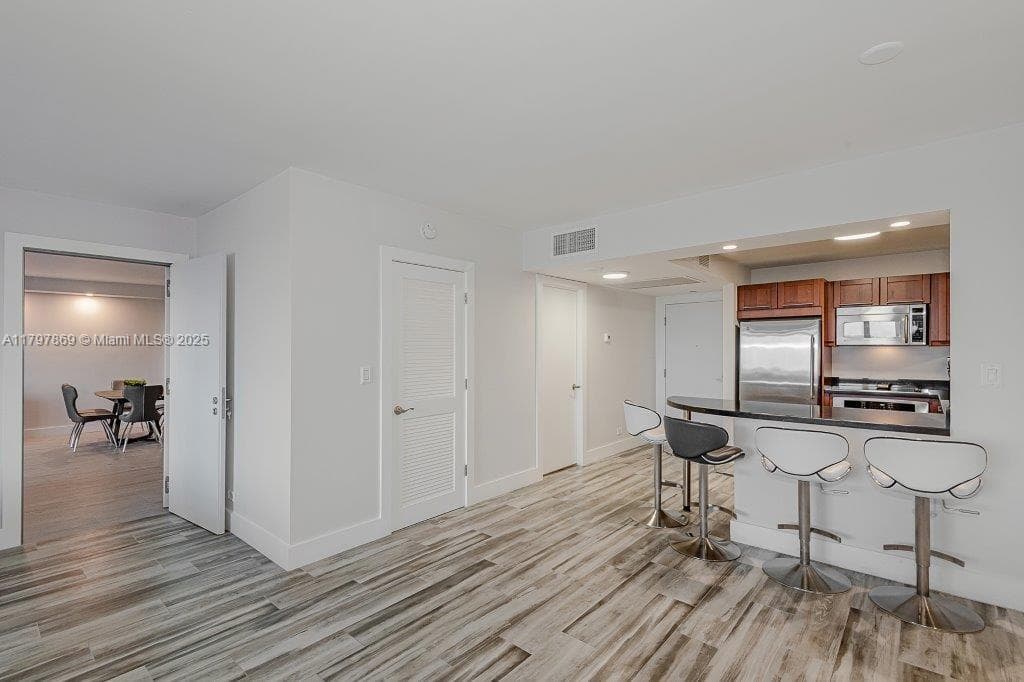 A11797869 — Miami Beach — 20