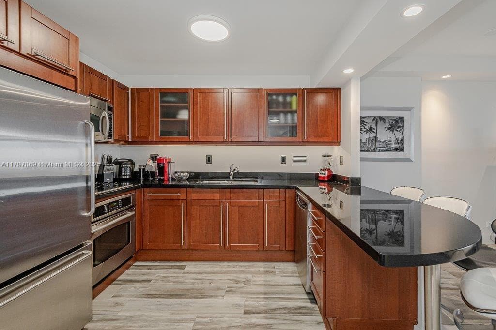 A11797869 — Miami Beach — 24