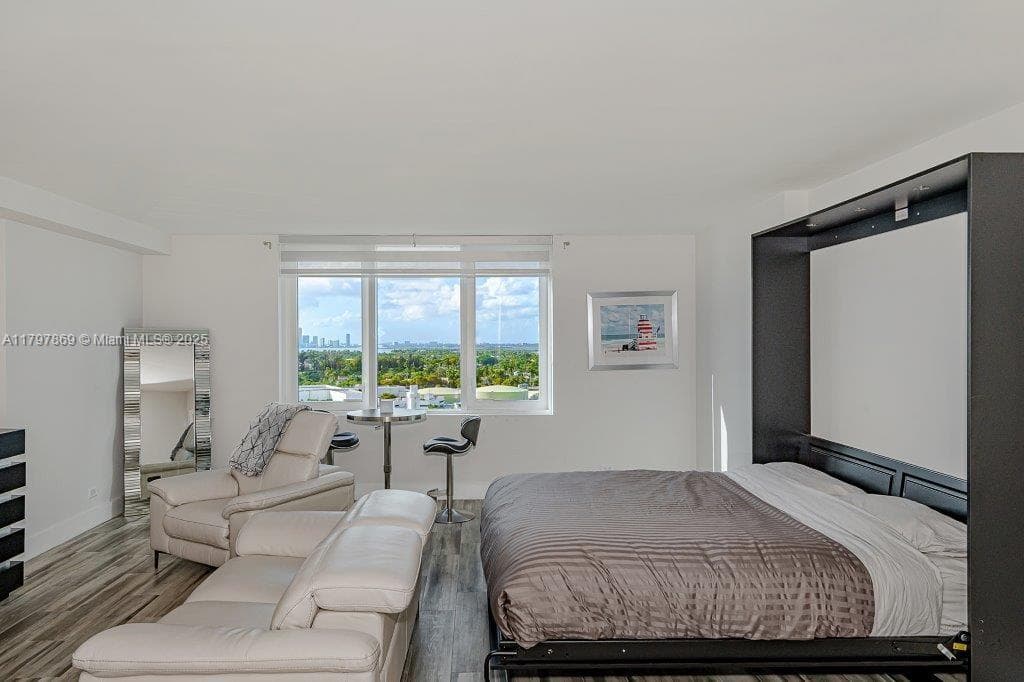A11797869 — Miami Beach — 8