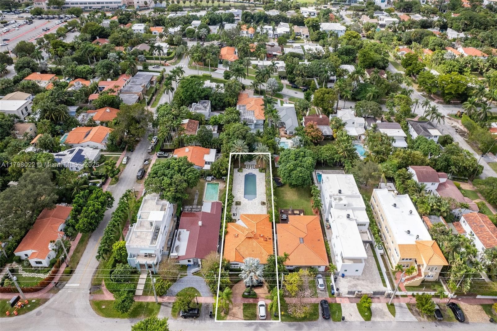 A11798022 — Miami Beach — 6