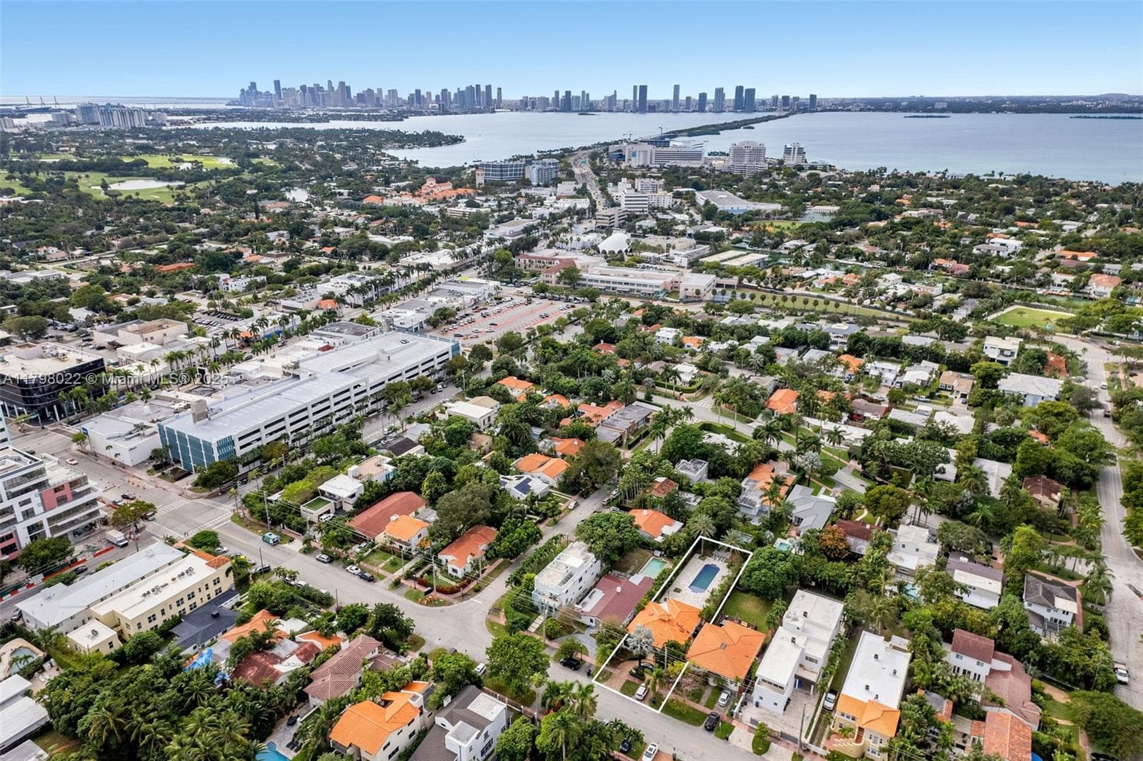 A11798022 — Miami Beach — 4