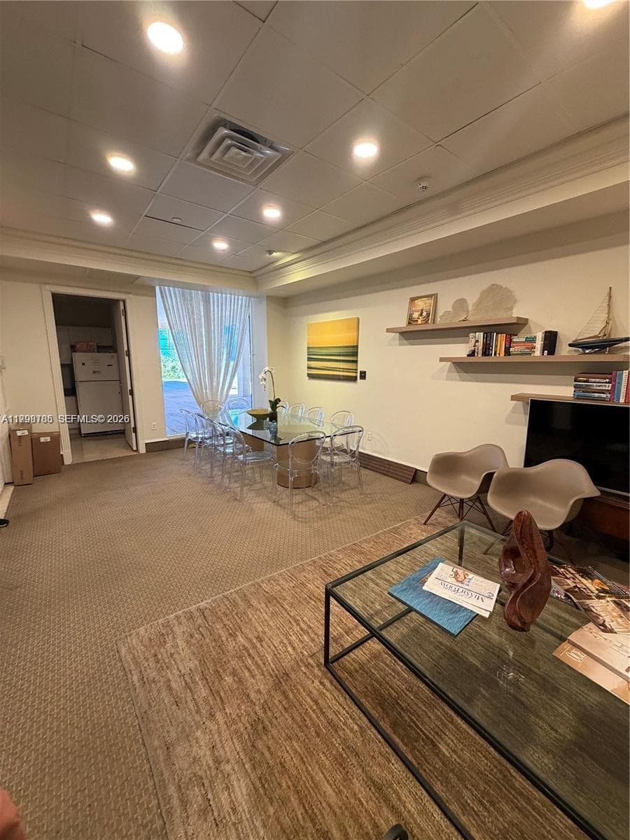 A11798785 — Miami Beach — 47