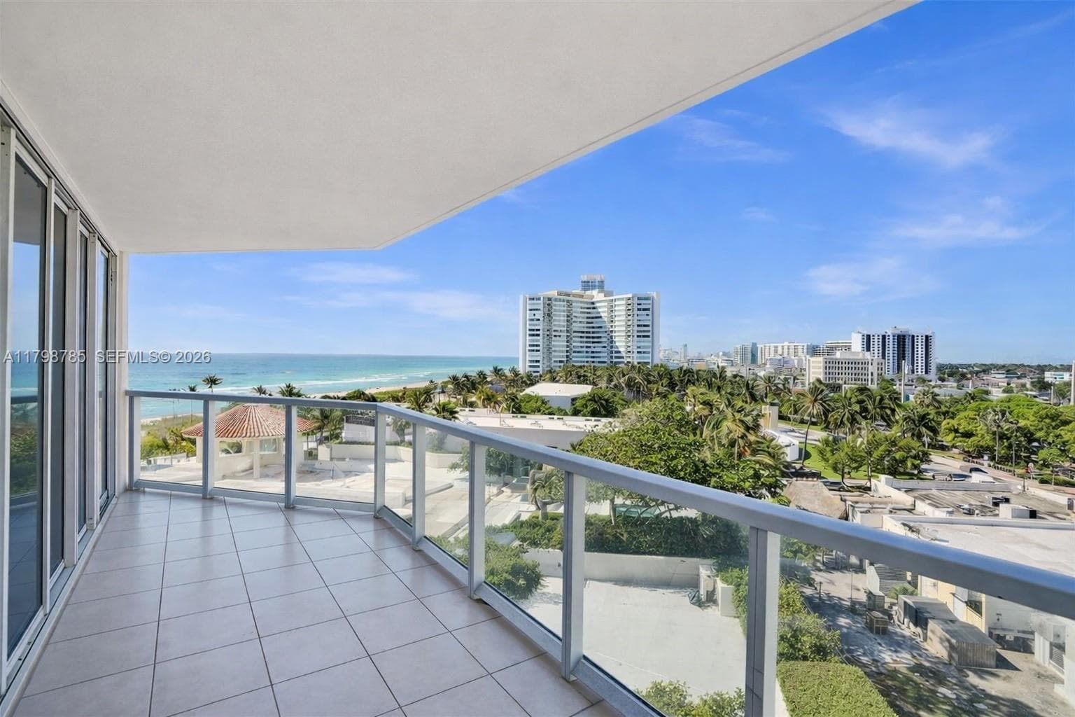 A11798785 — Miami Beach