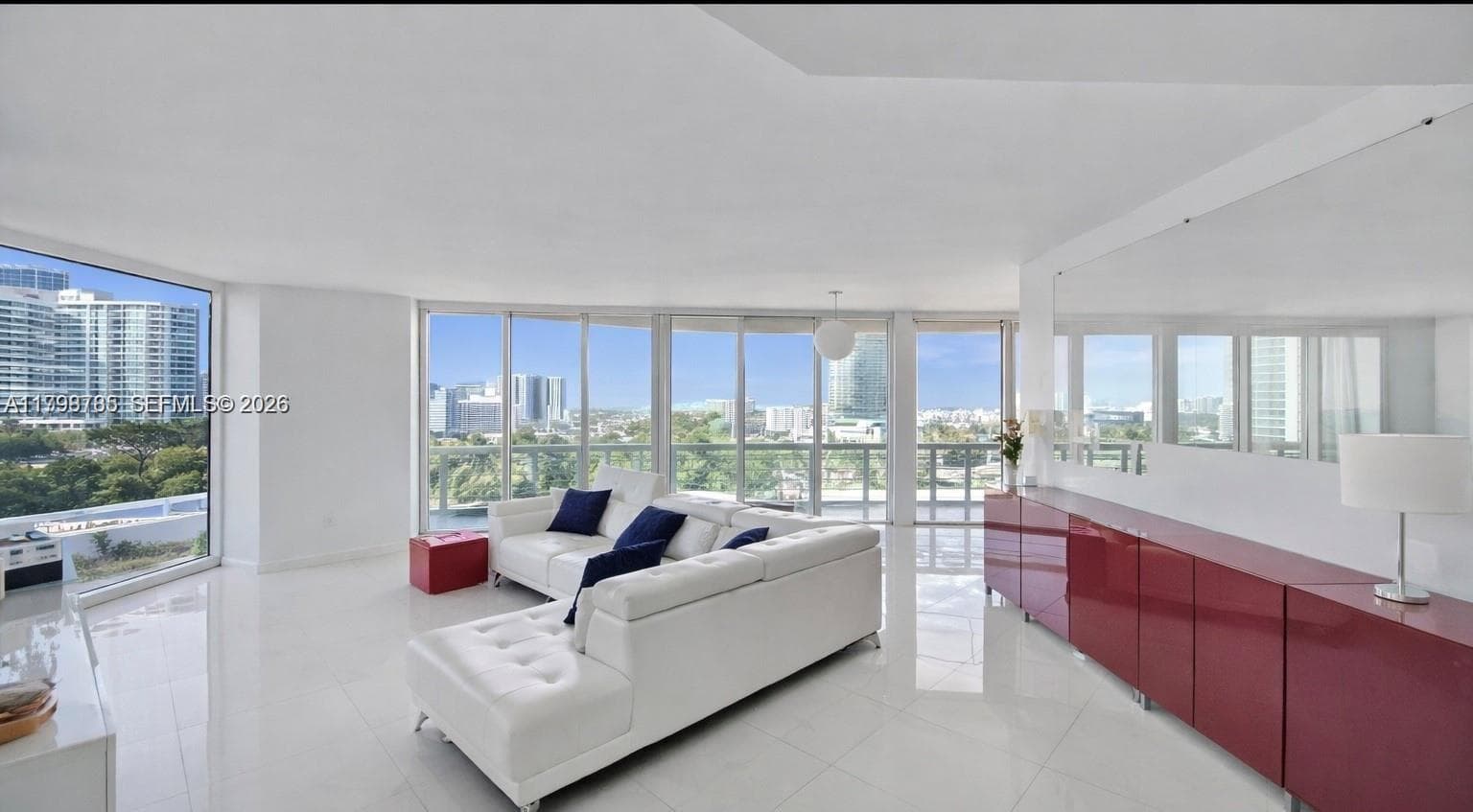 A11798785 — Miami Beach — 5
