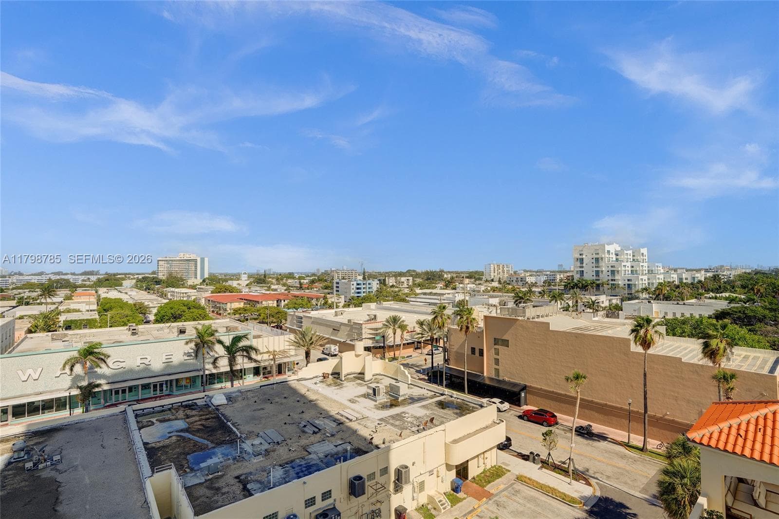 A11798785 — Miami Beach — 30