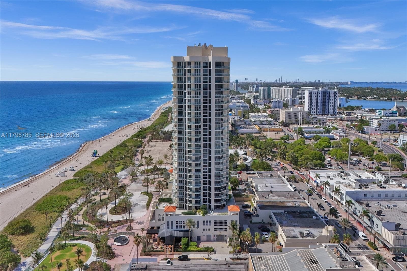 A11798785 — Miami Beach — 41