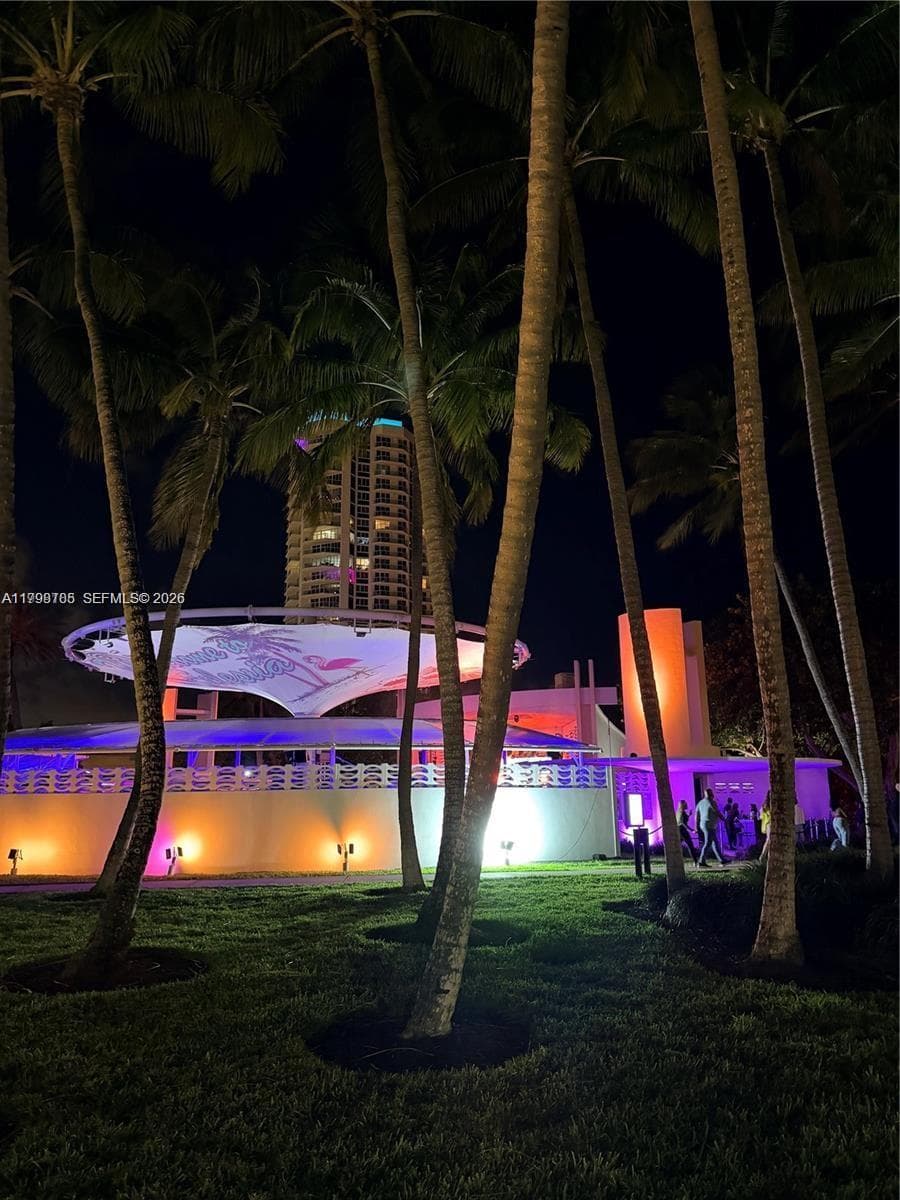 A11798785 — Miami Beach — 45
