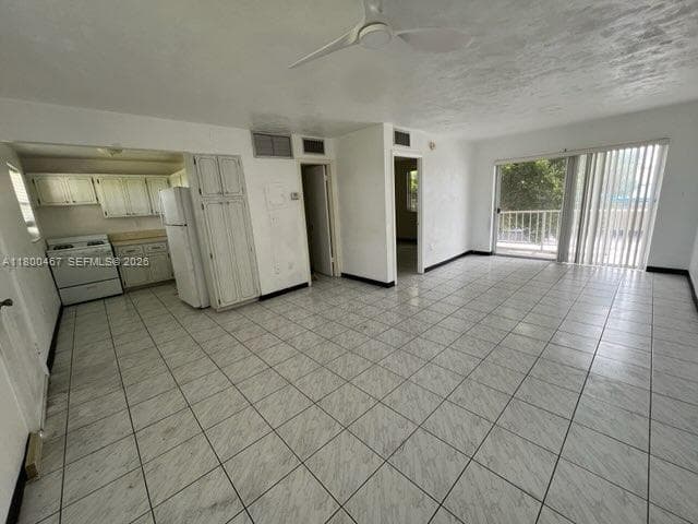 A11800467 — Miami Beach — 9