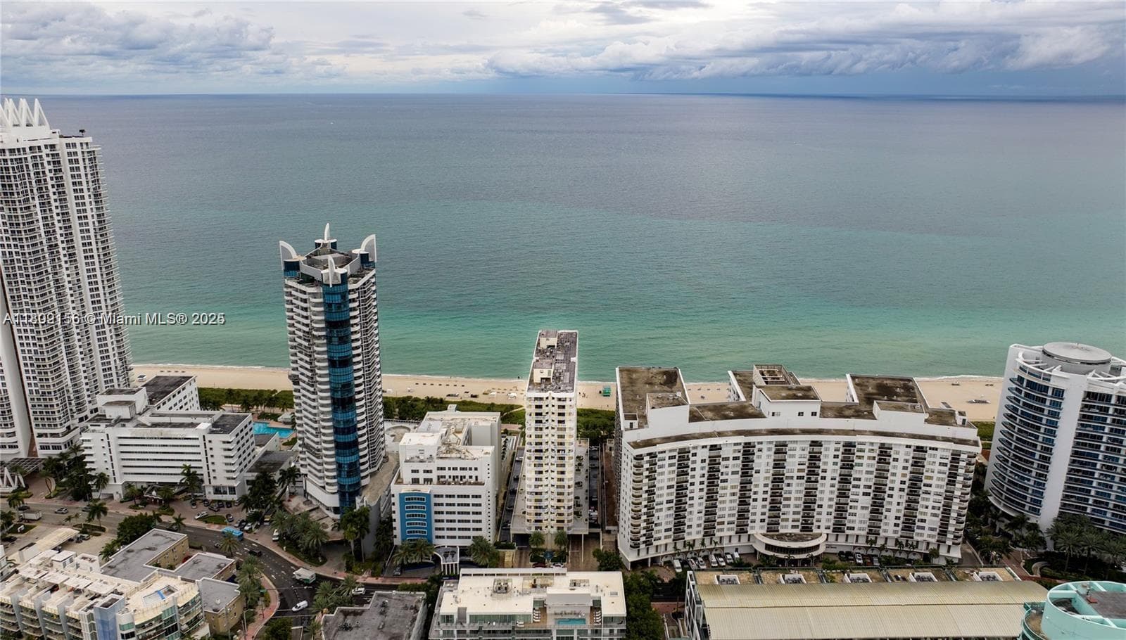 A11802156 — Miami Beach — 3