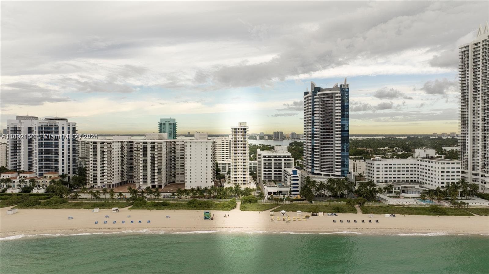 A11802156 — Miami Beach — 36