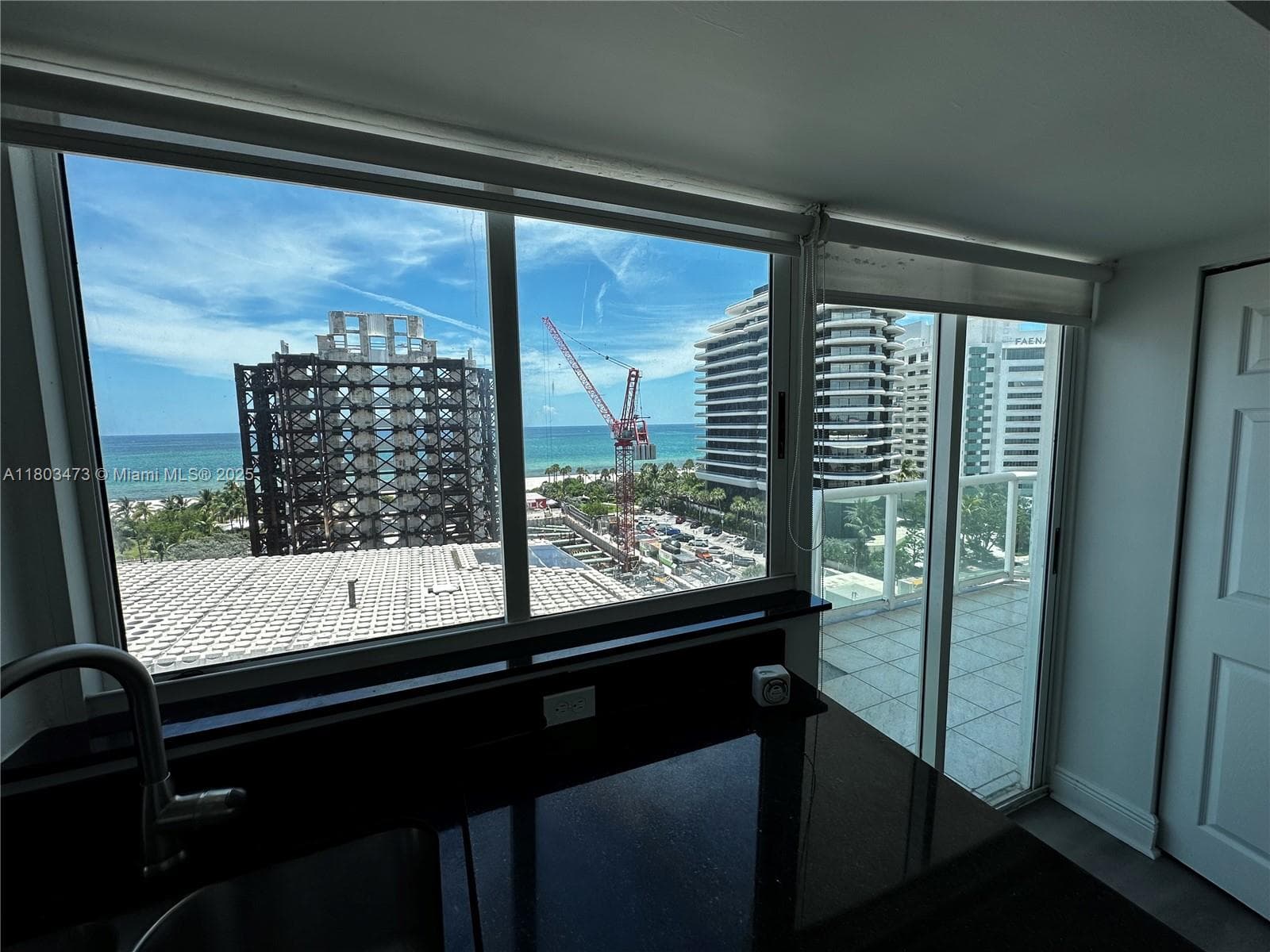 A11803473 — Miami Beach — 16