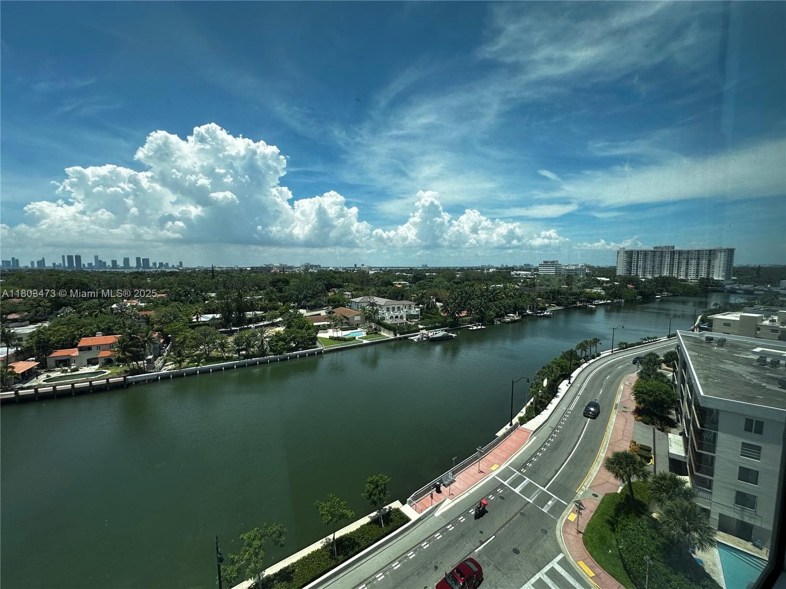 A11803473 — Miami Beach — 8